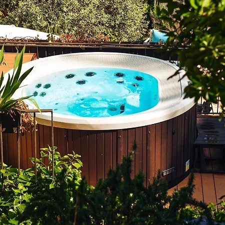 מלון Boutique Casa Granados 4*
